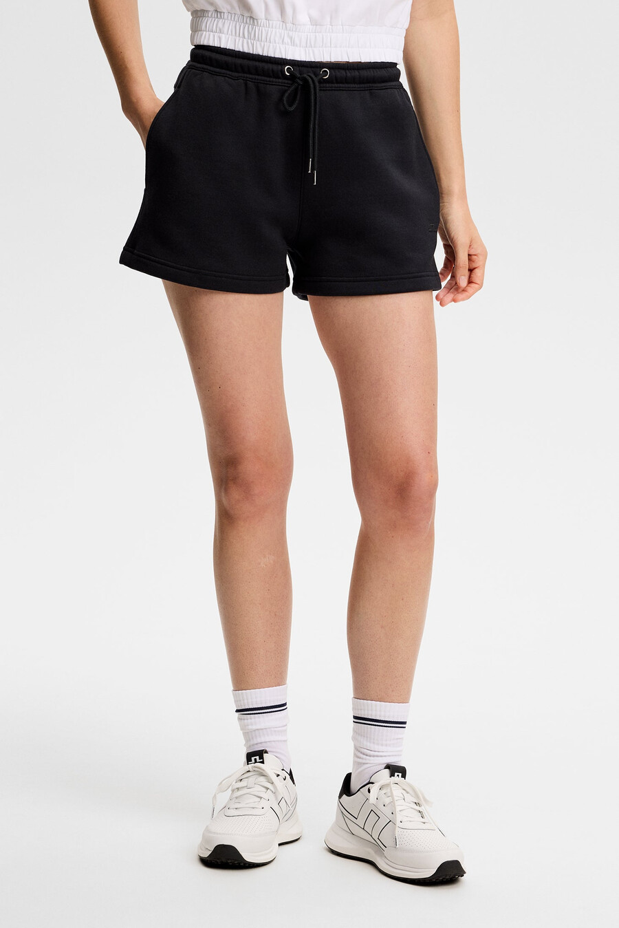 nova shorts