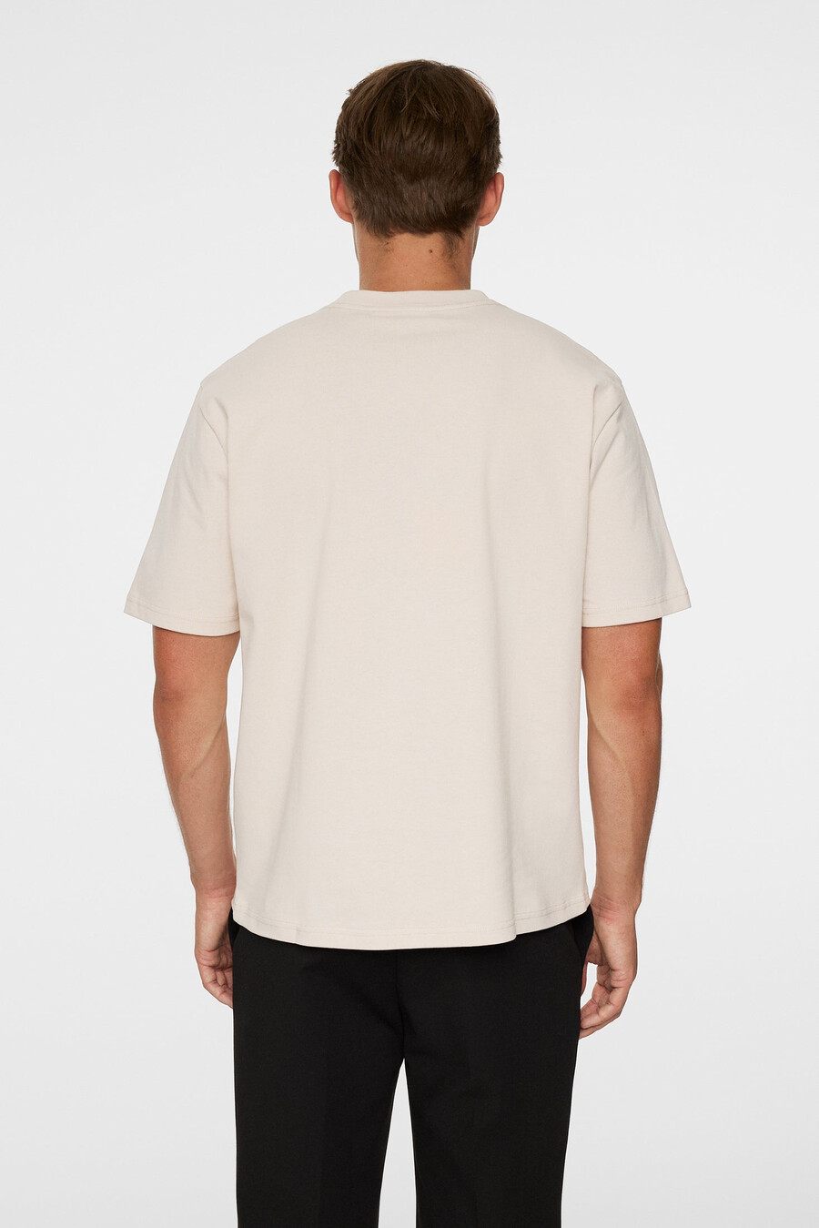 camiseta com o logotipo sazonal da hale