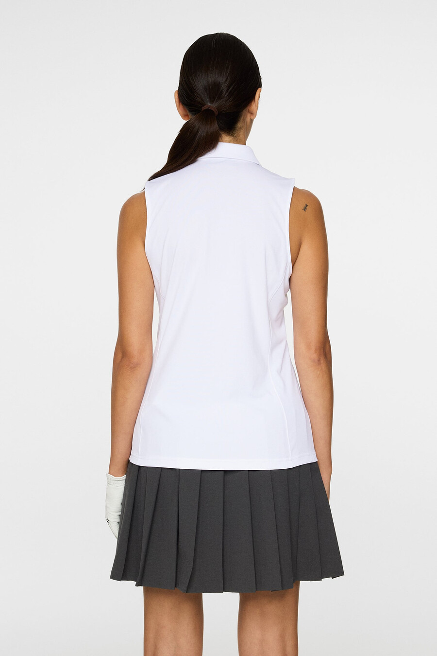 blusa sem mangas dena